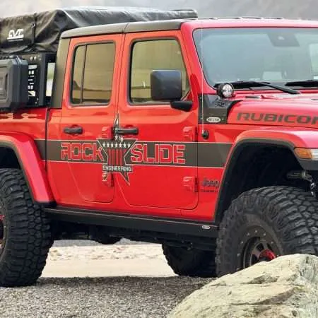 Gladiator Deluxe Rock Rail